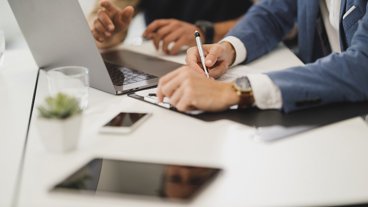 Elegir gestoría para herencias: Guía técnica y checklist 2026