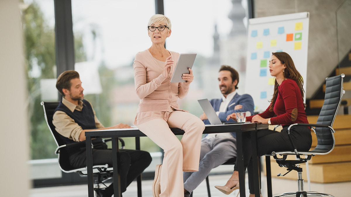 Foto real profesional Taxea: Foto real de Business Woman.